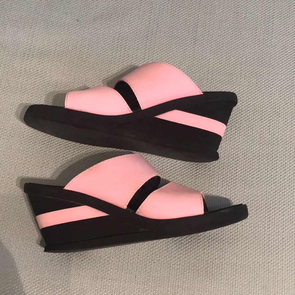 Vintage 90s Y2K Pink and Black Foam Wedge Sandals